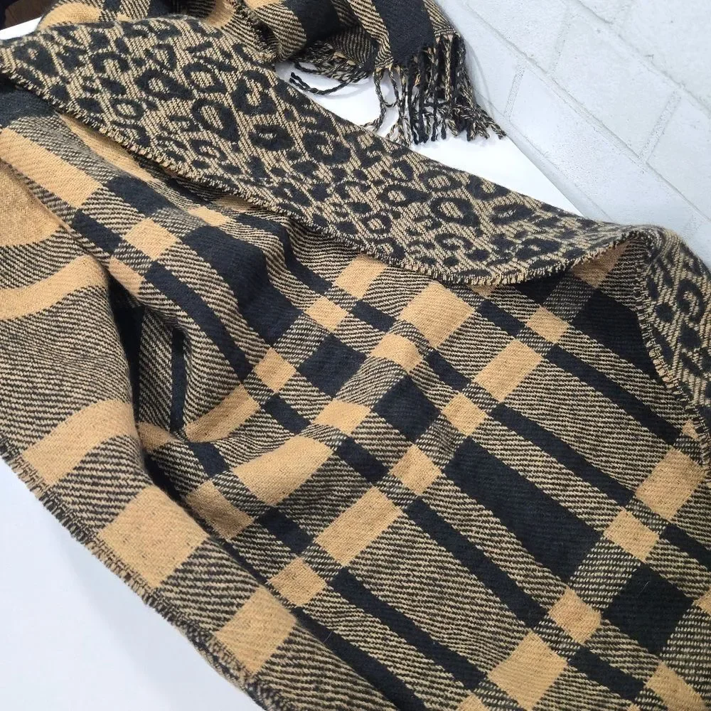 Apt. 9 NWT blanket scarf